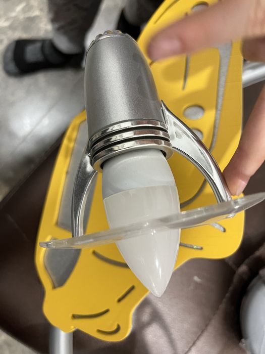 Продам люстру б/у