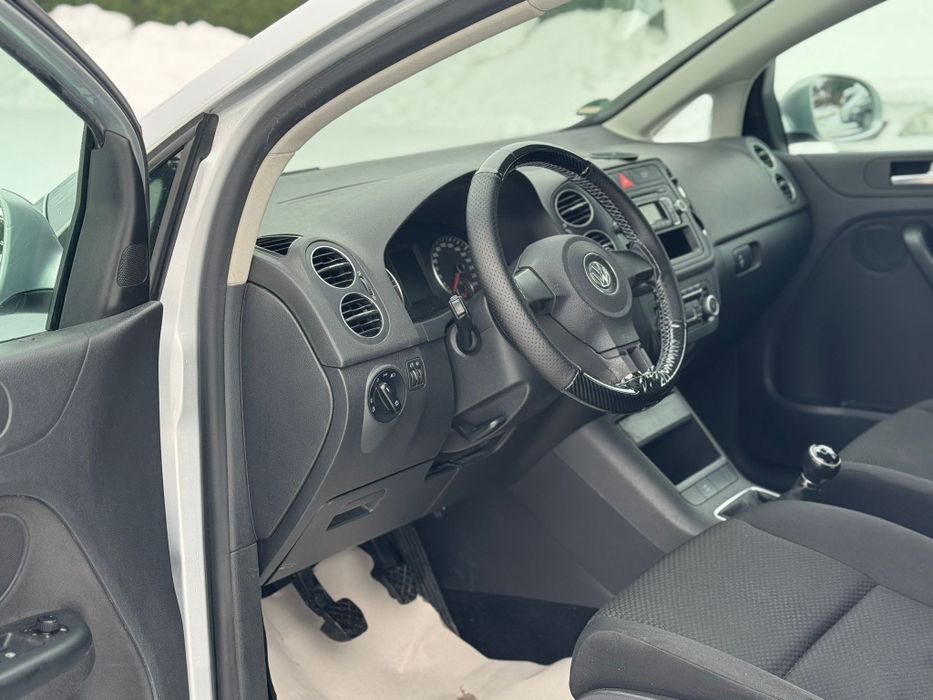 Vând Golf 6 Plus 2.0Diesel Euro 5