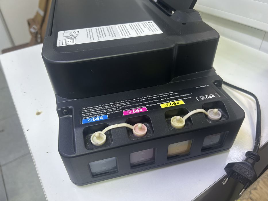 Продам цветной принтер  Epson L121 для сублимаций