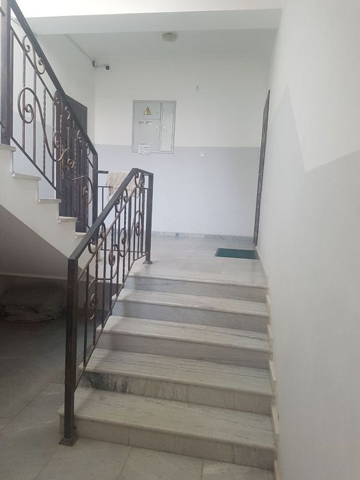 Продается квартира.Яшнабад район.Гузал Махалля.(артел дом)