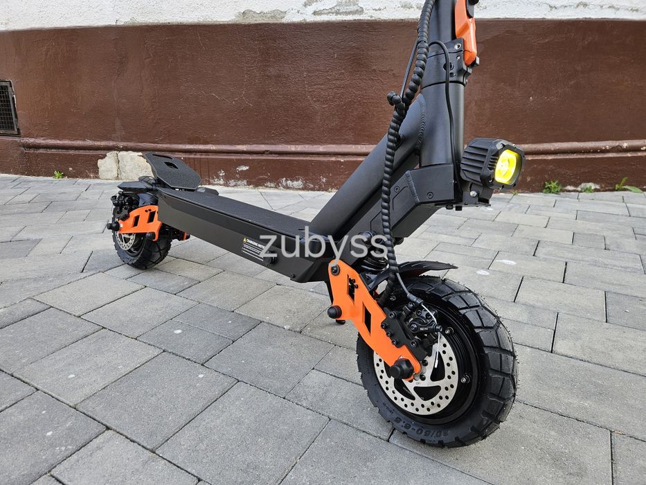 Trotineta 2 motoare 2x650w 48v baterie 13Ah  viteza 55km/h