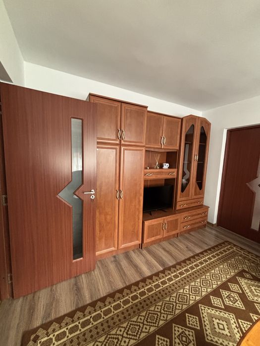 Apartament de închiriat