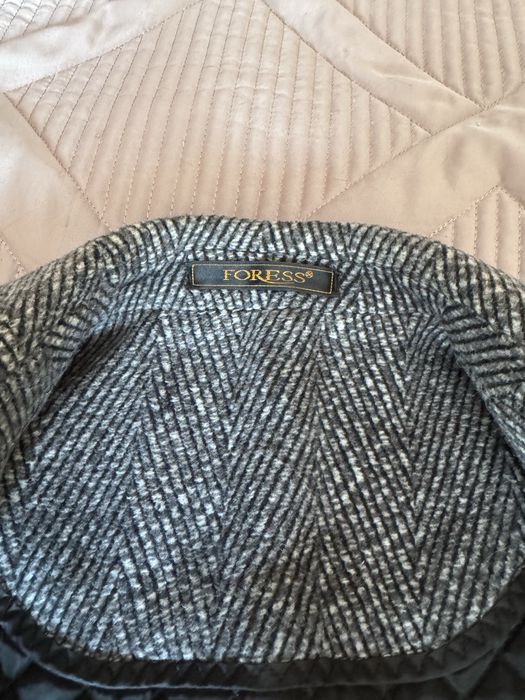 Мужское пальто, джинсовая куртка.