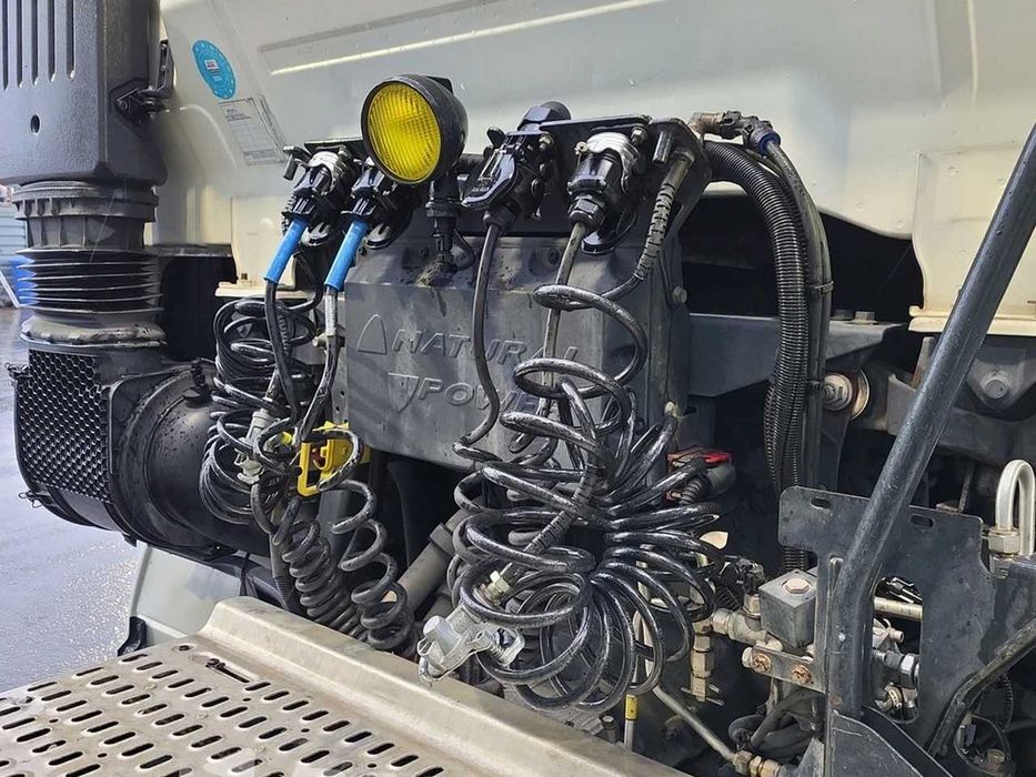 Тягач Iveco Stralis 460 4X2 CNG Retarder (МЕТАН)