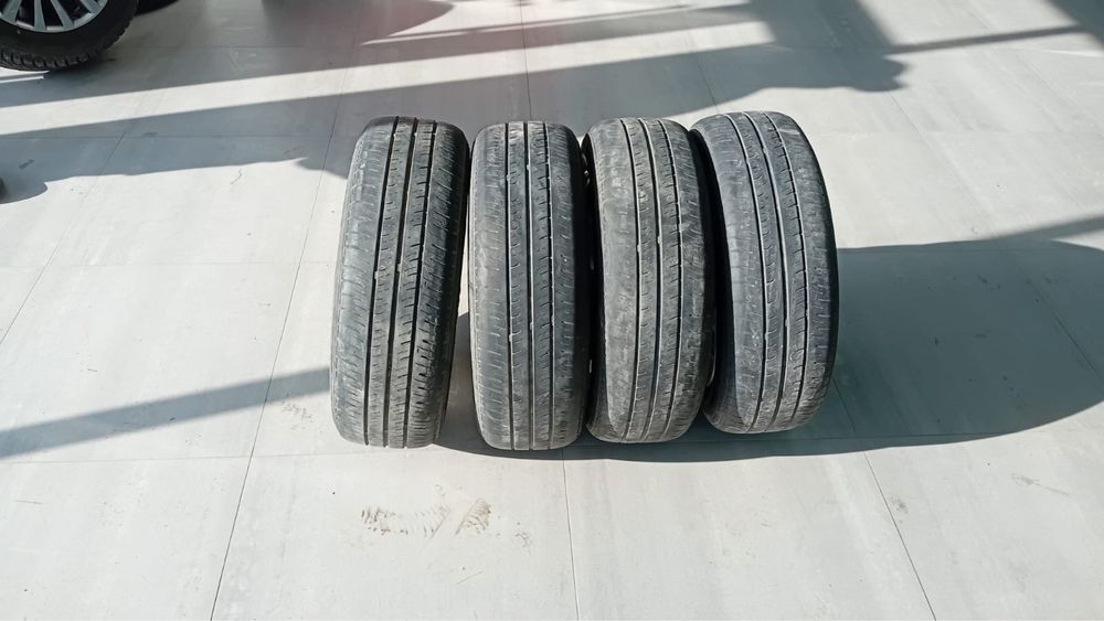 Диски с резиной.