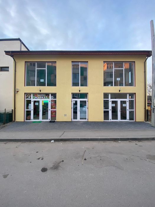 Inchiriez spațiu comercial (50mp) PARTER