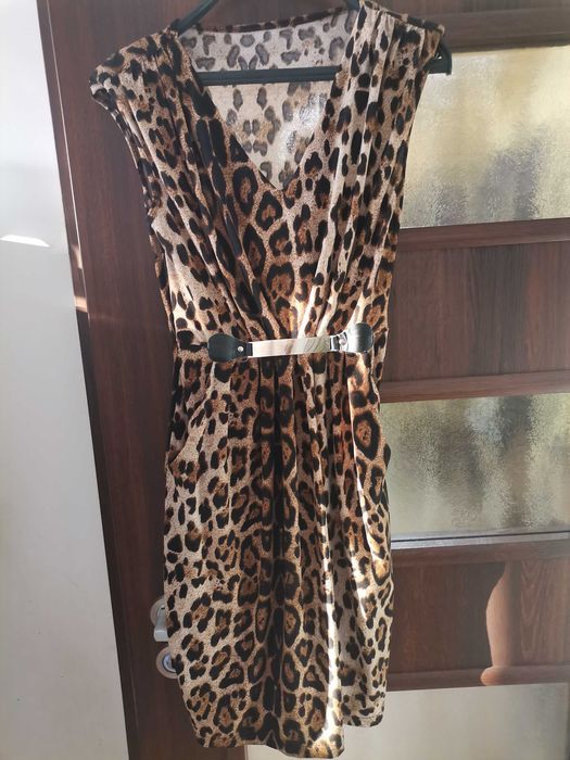 Рокля за  М размер