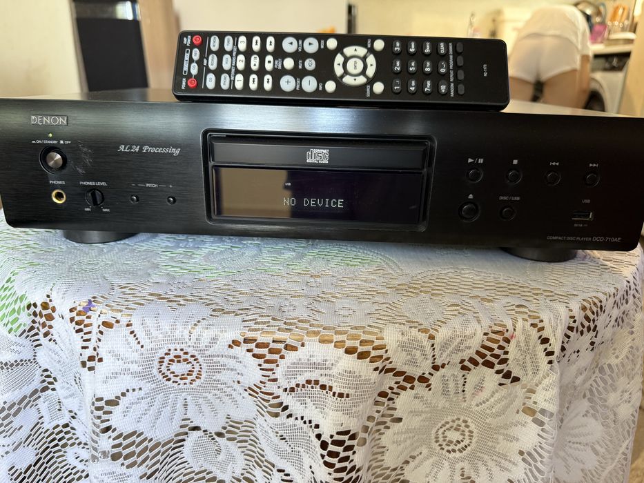Denon DCD-710AE Качествен плеър