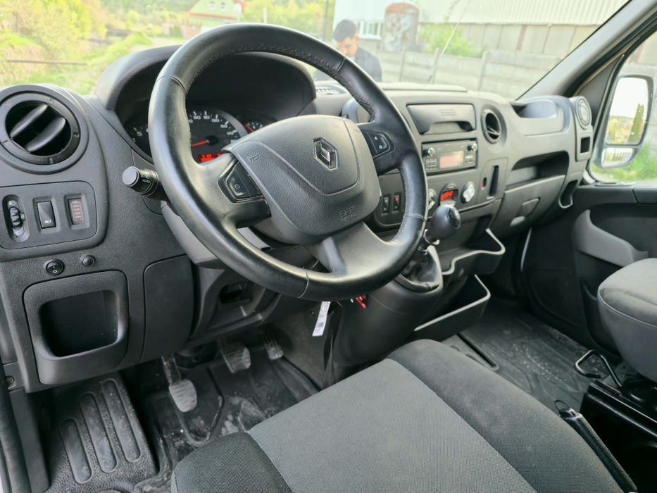 Renault Master 8 Europaleti