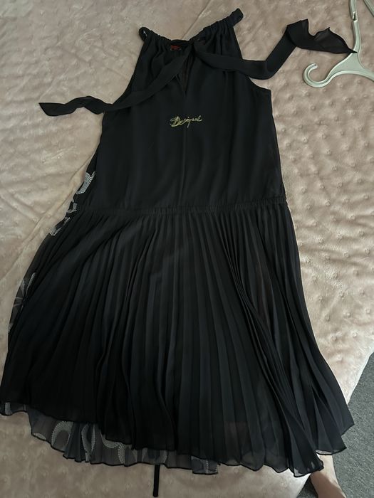 Продам платье Desiqual