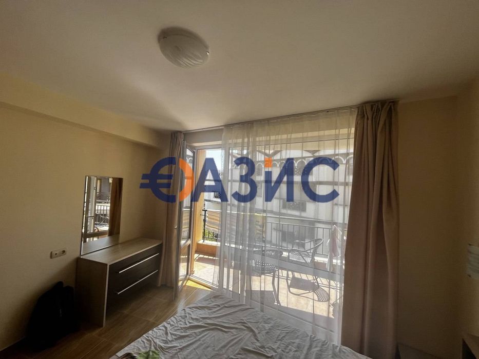Продава се Двустаен апартамент в Свети Влас - 70 кв.м за 722 €/кв.м - Снимка #9