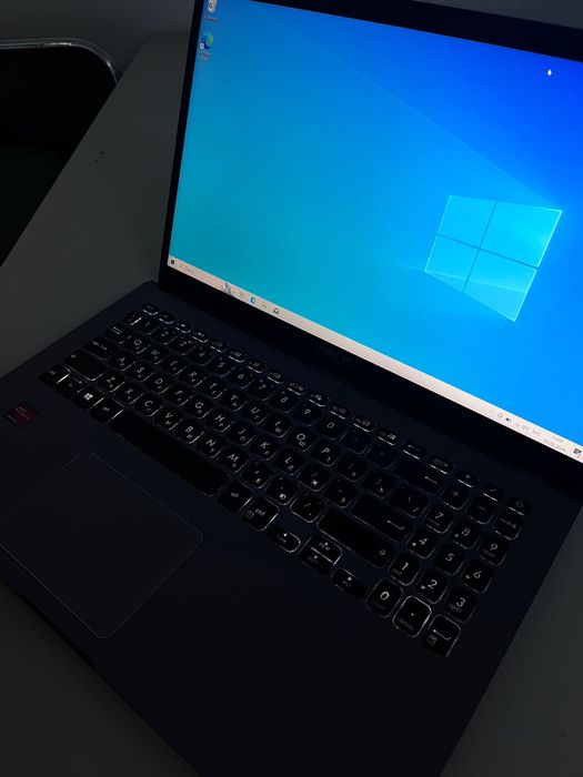 Ноутбук Асус