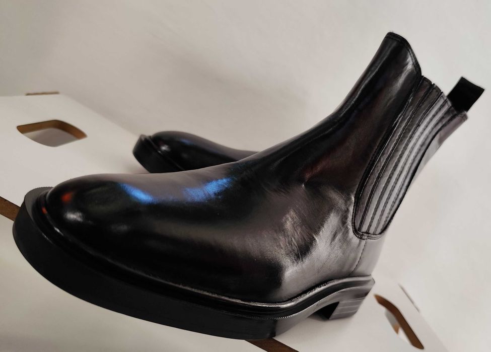 Ghete chelsea plain toe 40.5 41 ZARA NOI piele naturala moale negru