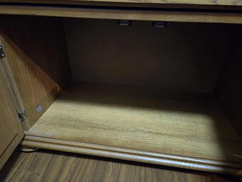 Тумба под телевизор