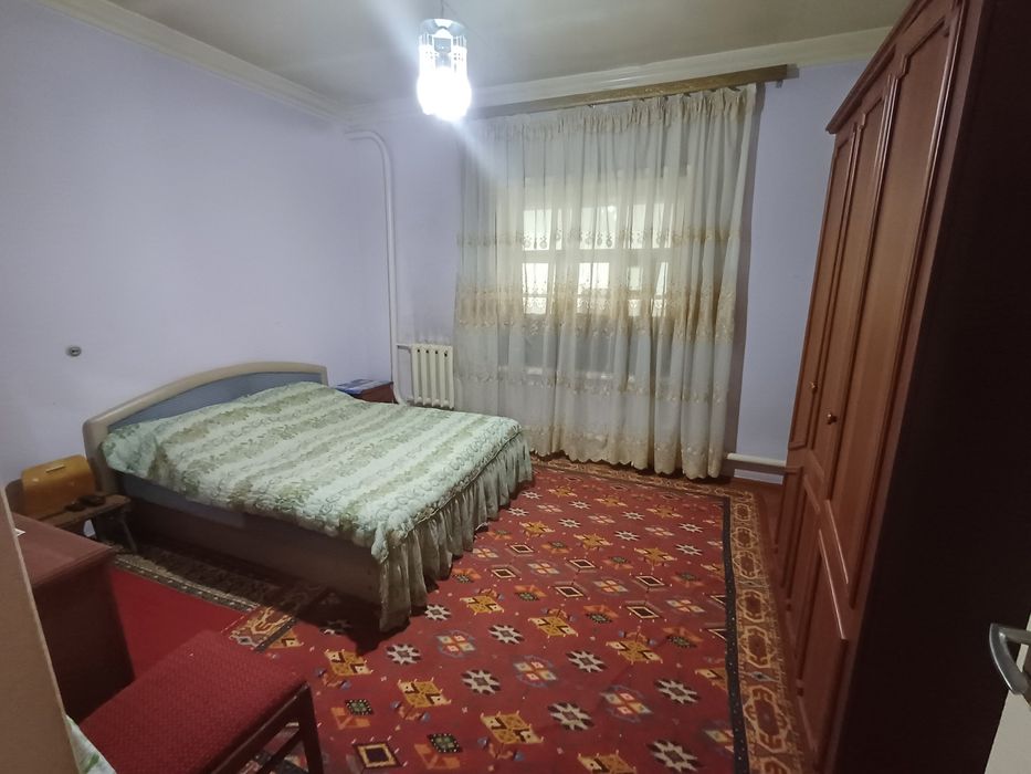 Продоется дом 4.3 сотых .