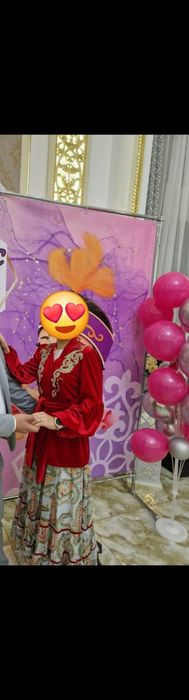 Двойка в национальном стиле. Ұлттық нақыштағы екеулік.