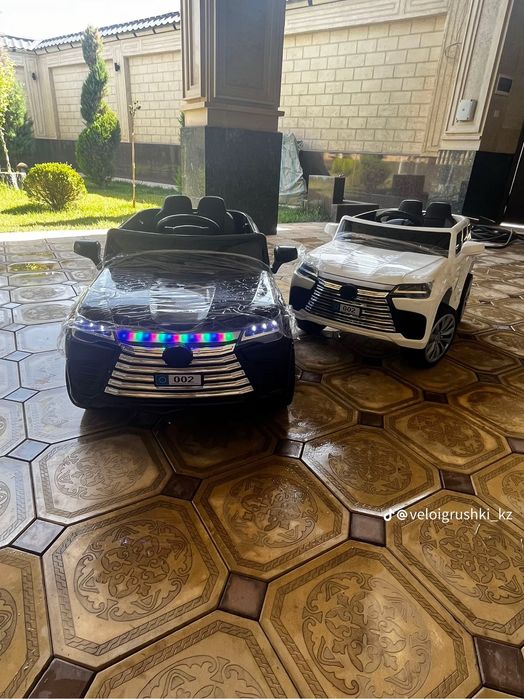 Детский машина Lexus