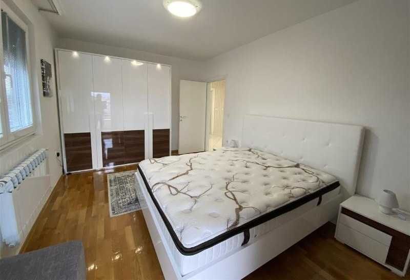 Дава се под наем Тристаен апартамент в София, Красна поляна 2 - 100 кв.м за 650 € - Снимка #5