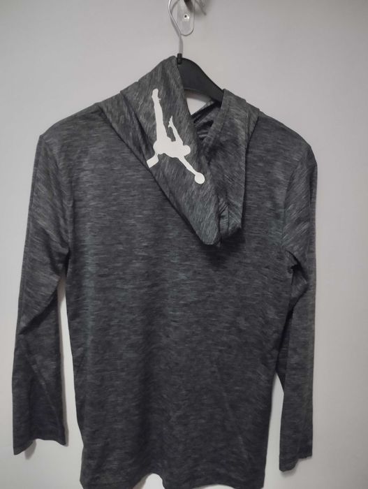 Nike Jordan hoodie детски размер за ръст 152.