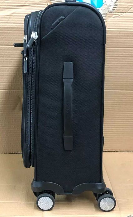 Чемодан для ручной клади Samsonite Renew Softside Luggage! Новый!