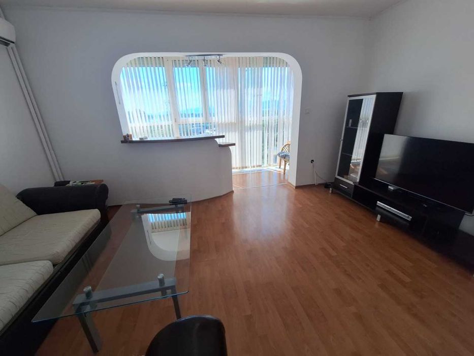 Тристаен апартамент в Тракия