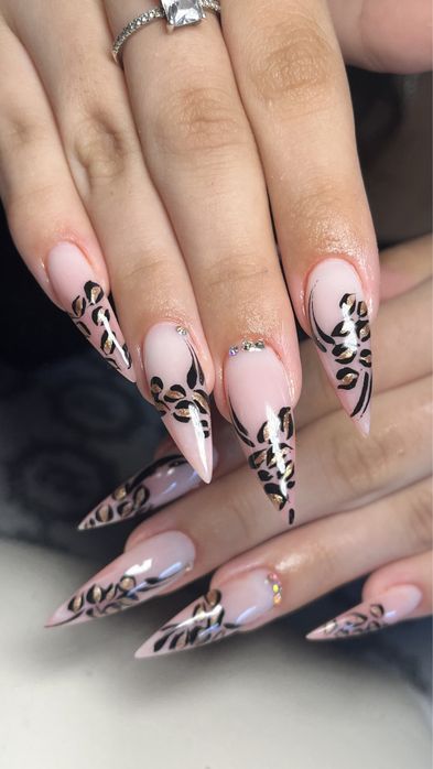 Unghii cu gel si oja semipermanenta