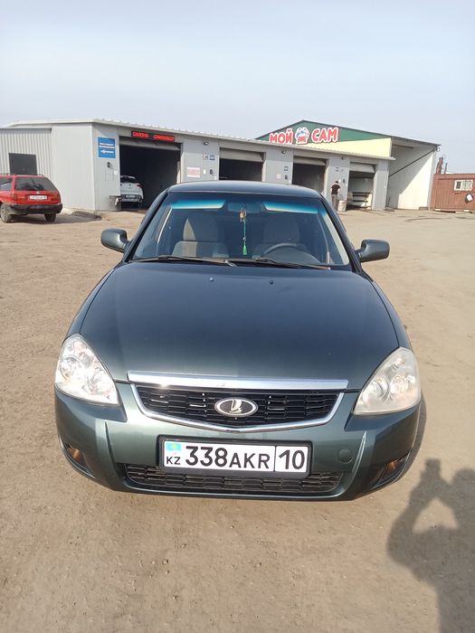 Продам приора люкс 1.7млн