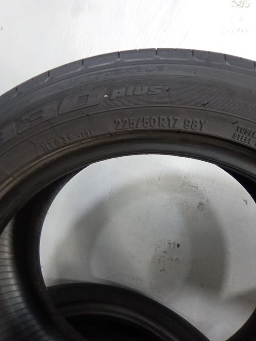 Продам комплект  225.  50  17