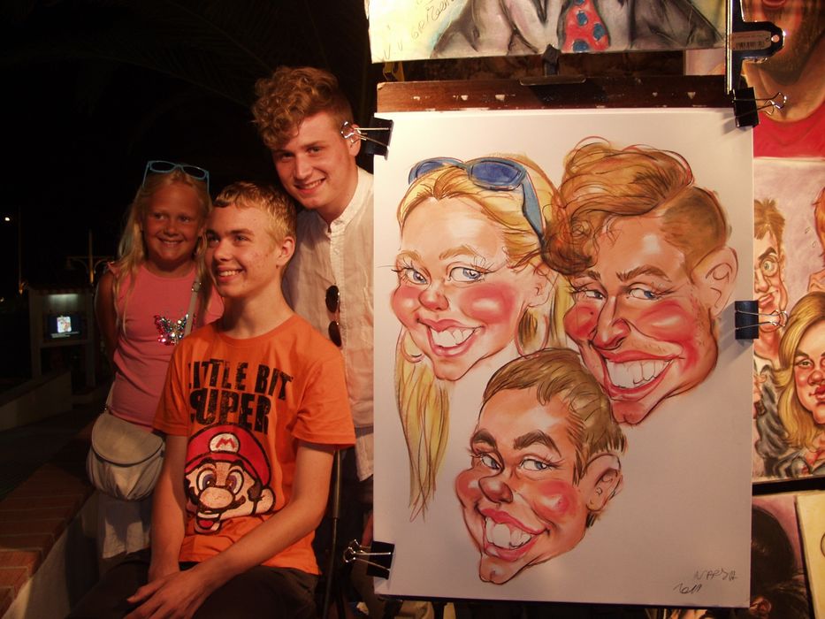 Карикатури по поръка