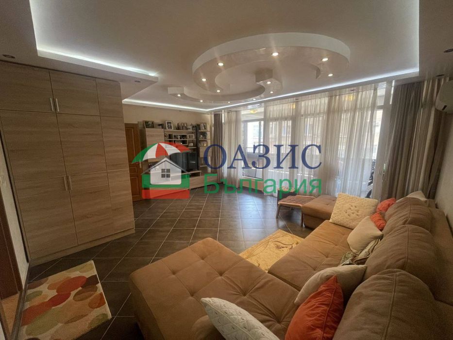 Тристаен апартамент, Бургас кв. Възраждане, 134,64 кв.м., 2т., цена 260 000 евро