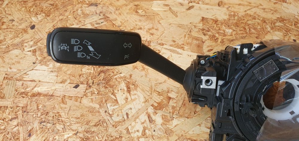 Spirală cu manete Audi A3 8V / Golf 7 5Q0953549C 5Q0953507EC