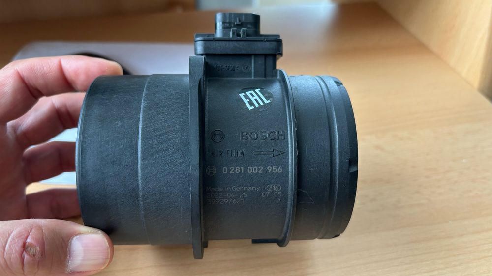 Дебитомер (Mass Air Flow) Бош за Ауди А4 Б9