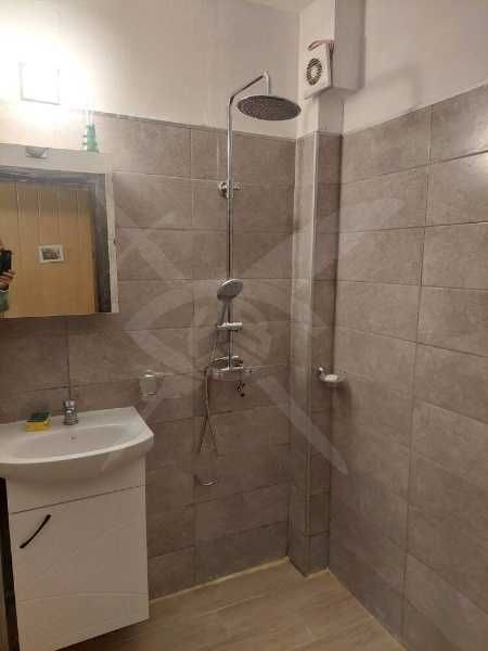Дава се под наем Тристаен апартамент в Пловдив, Център - 70 кв.м за 598.23 € - Снимка #4