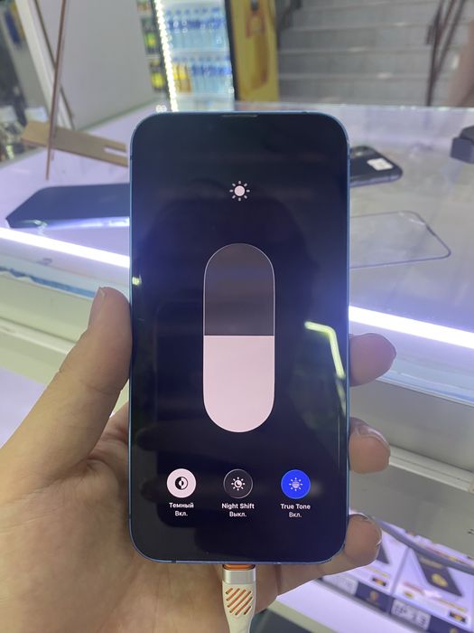 iPhone 13 256GB в отличном состтянии