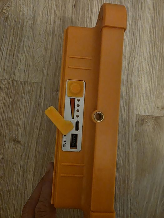 Proiector led pescuit/camping cu powerbank si panou solar