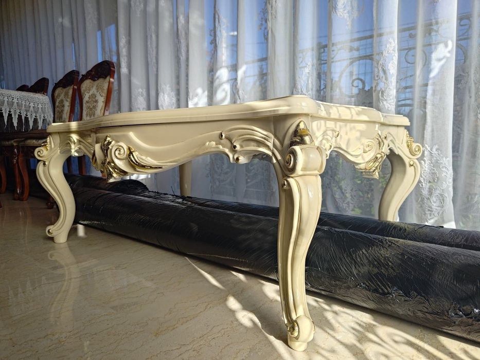 Vând Masă Lemn Masiv