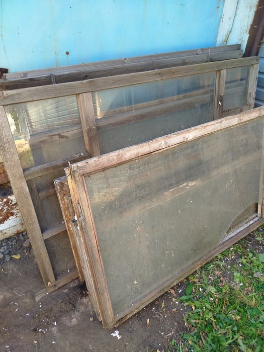 Продам рамы оконные