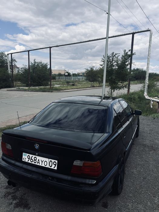 Продам на активном ходу бмв