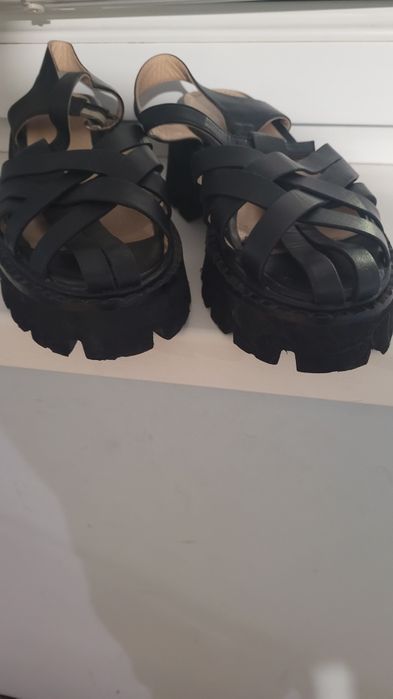 Сандали elle ,37 номер