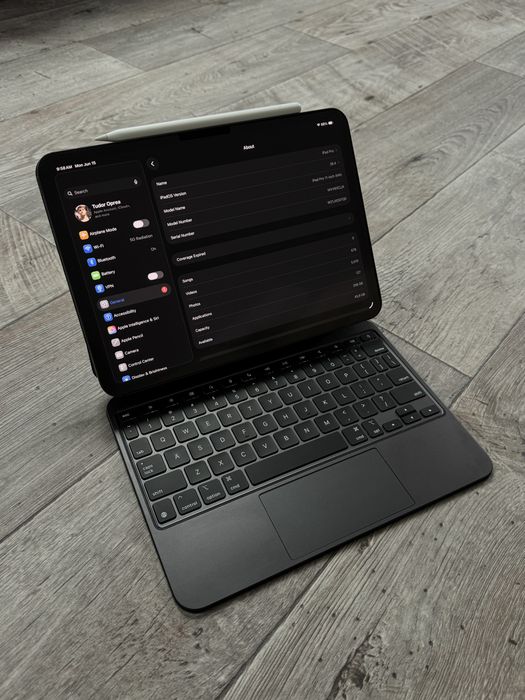 iPad Pro M4 11 256GB 100% Battery + Magic Keyboard + Pencil Pro
