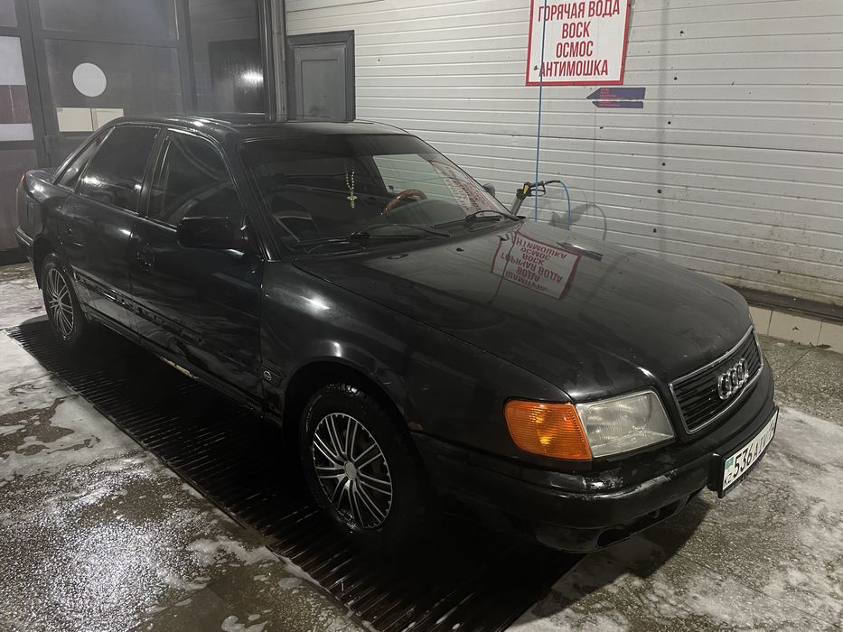 Продам ауди 100с4