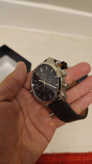 Часы наручные Tommy Hilfiger