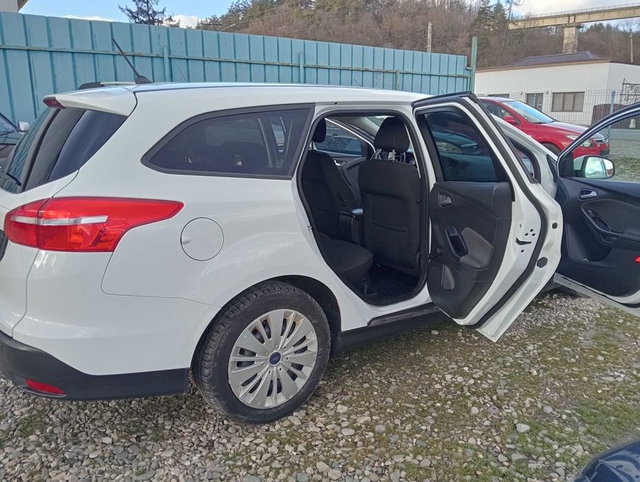 Ford Focus 15 Diesel 2018 Automat .
