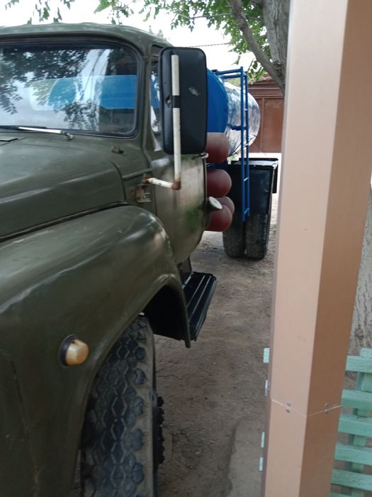 Gaz 53 vadavoz soz holatda ishlab turipti