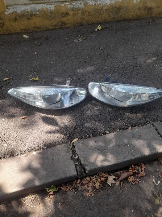 Renault fluence far stop si alte piese