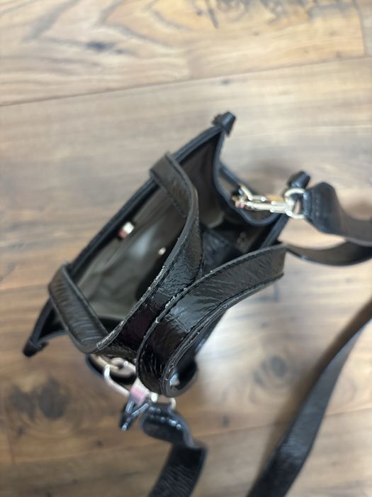 Дамска чанта Guess