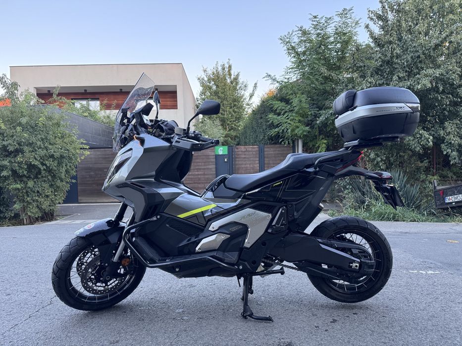 Honda X-ADV 750 Special Edition 2024 – 15.900 km – Stare excelentă