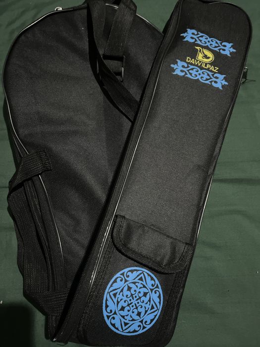 Домбыра с чехлом в отличном состоянии