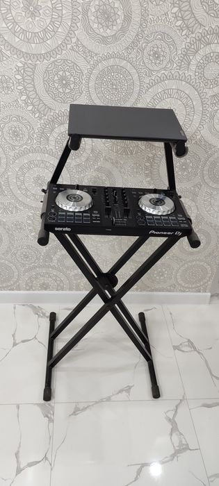 Pioneer Ddj-sb3  профиссаналный контроллер