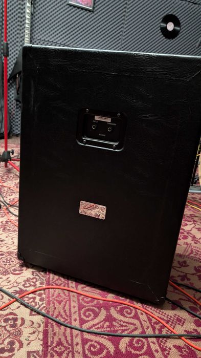 Китарен кабинет Harley Benton G212 Vertical Celestion V30